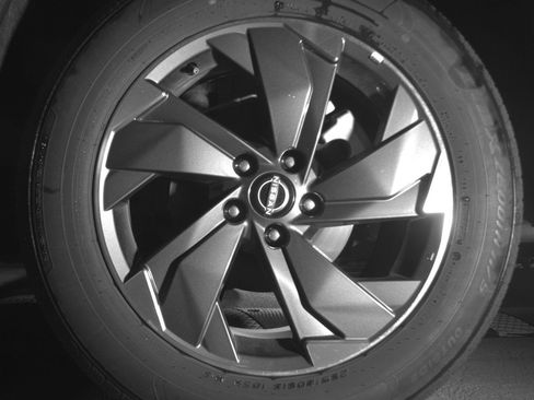 Used 2025 Nissan Rogue SV image 14