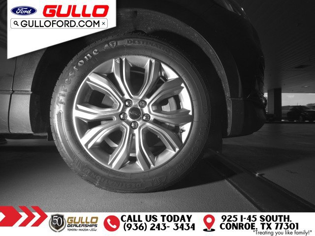 Used 2024 Ford Edge Titanium AWD/4WD image 12