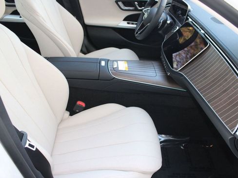 Used 2026 Mercedes-Benz E 350 Sedan image 32