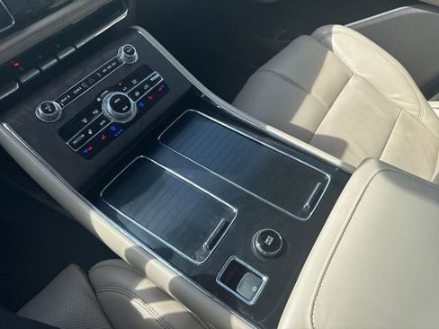 Certified 2021 Lincoln Aviator Reserve w/ Equipment Group 201A image 23