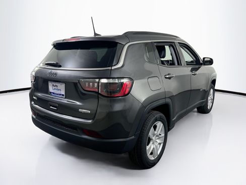 Used 2022 Jeep Compass Latitude AWD/4WD image 5