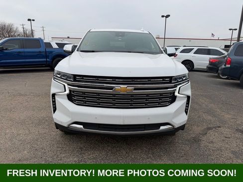 Used 2023 Chevrolet Suburban Premier image 2