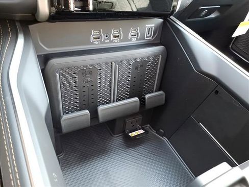 New 2026 RAM 1500 Tungsten AWD/4WD image 24