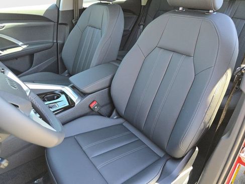 Used 2025 Audi Q5 Premium w/ Convenience Package AWD/4WD image 13