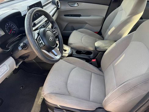 Used 2021 Kia Forte LXS image 16