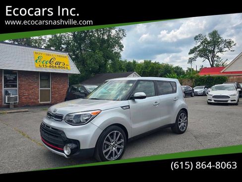 Used 2018 Kia Soul ! w/ Tech Package FWD image 1