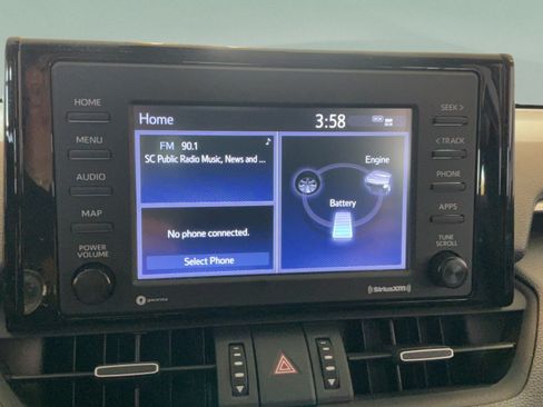 Certified 2021 Toyota RAV4 XLE Premium AWD/4WD image 11