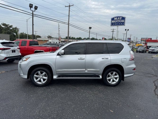 Used 2019 Lexus GX 460 AWD/4WD image 2