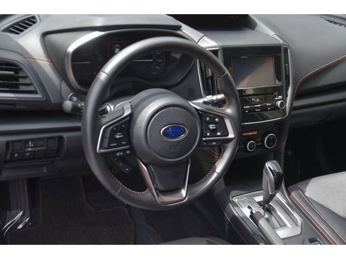 Used 2023 Subaru Crosstrek 2.0i Premium AWD/4WD image 13