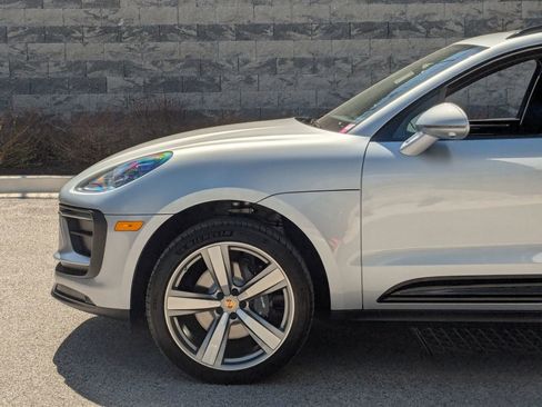 New 2026 Porsche Macan AWD/4WD image 11
