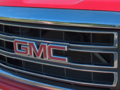 Used 2014 GMC Sierra 1500 SLE image 12