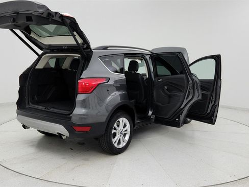 Used 2019 Ford Escape SEL image 11