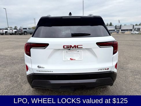 Used 2026 GMC Terrain AT4 w/ Convenience Package III AWD/4WD image 5