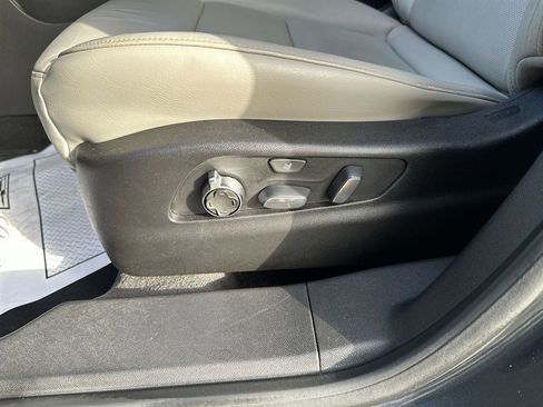 Used 2019 Cadillac XT4 Premium Luxury w/ Enhanced Visibility Package image 12