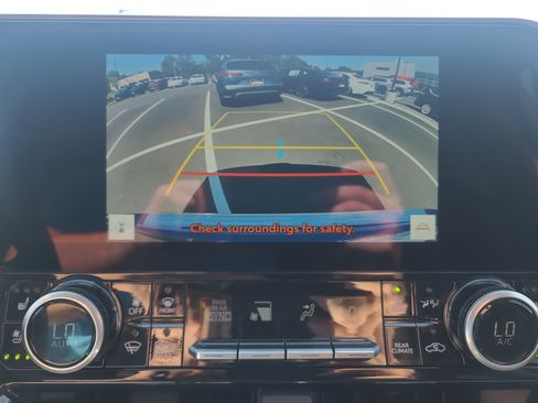 Certified 2025 Toyota Highlander Limited AWD/4WD image 26