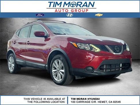 Used 2019 Nissan Rogue Sport SV image 1