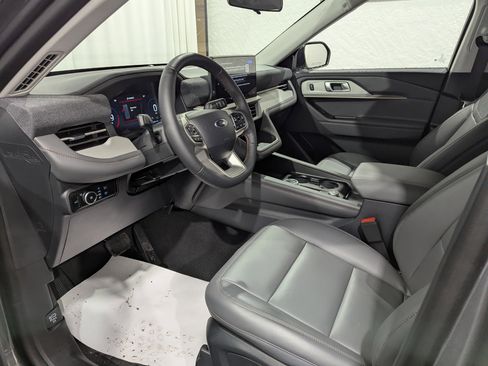 New 2026 Ford Explorer Active w/ Active Comfort Package AWD/4WD image 17