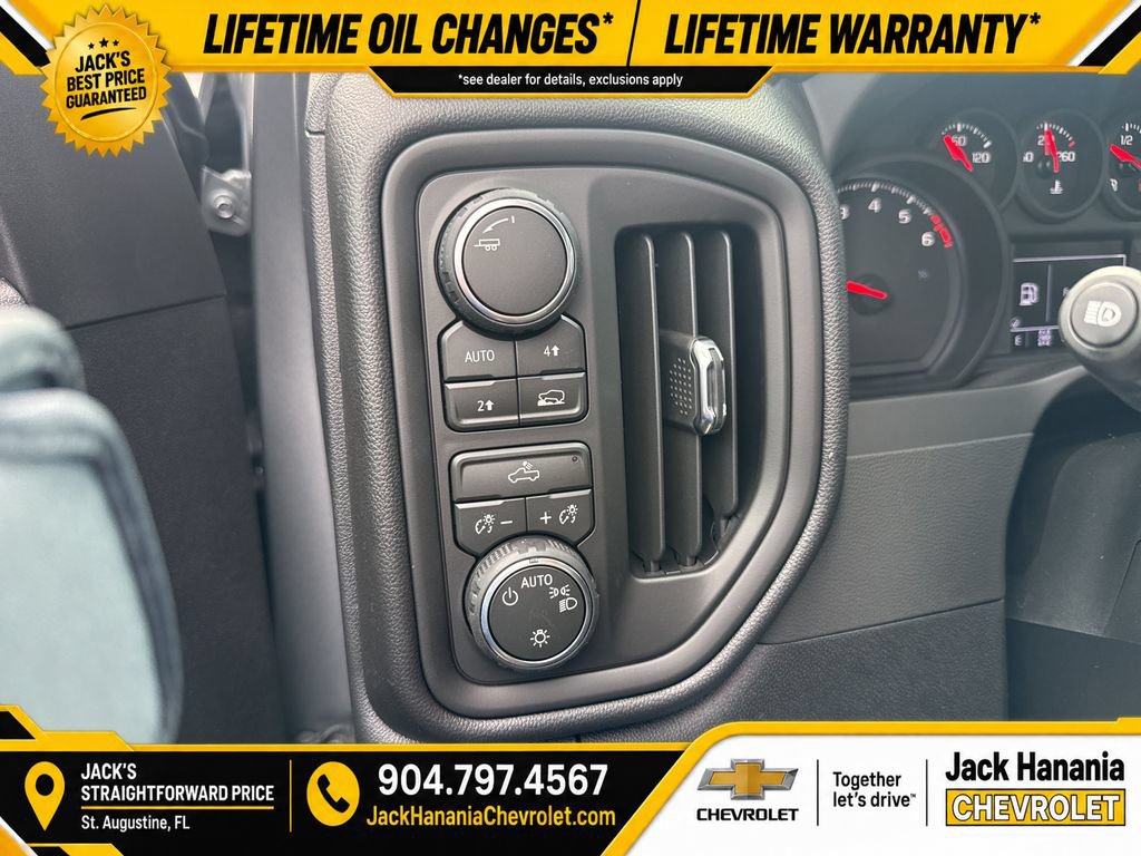 New 2026 Chevrolet Silverado 1500 Custom w/ Turbomax Blackout Package AWD/4WD image 15