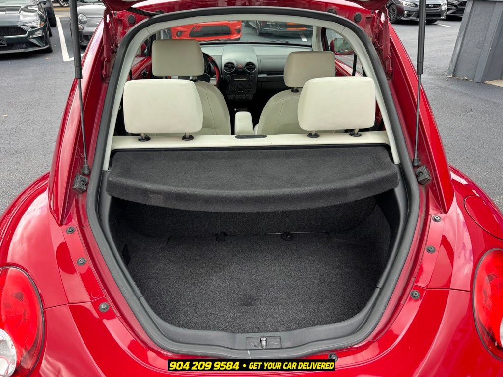 Used 2010 Volkswagen Beetle Coupe FWD image 27