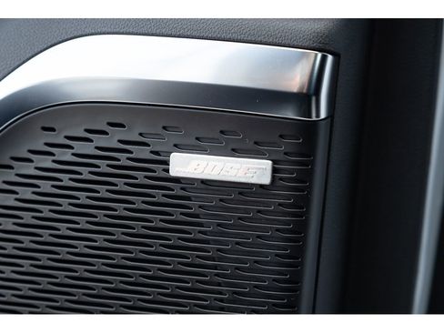 New 2026 GMC Acadia Elevation image 32