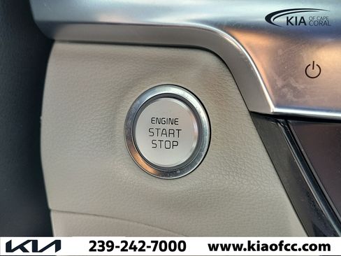 Certified 2022 Kia Telluride EX w/ EX Premium Package FWD image 30