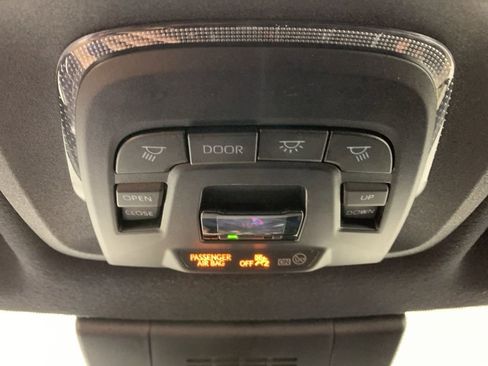 Used 2024 Toyota Corolla Cross AWD Hybrid w/ Convenience Package image 23