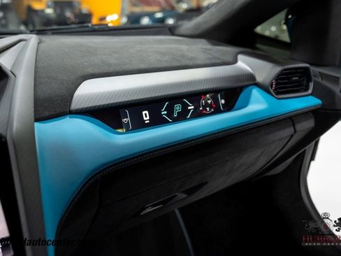 Used 2025 Lamborghini Revuelto AWD/4WD image 25