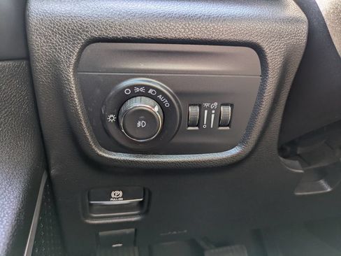 Used 2024 Jeep Grand Cherokee L Limited AWD/4WD image 50
