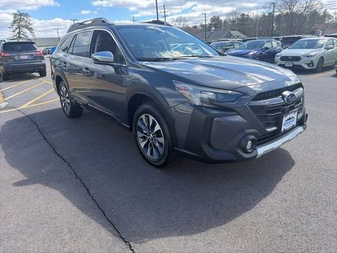 Used 2023 Subaru Outback Touring image 3
