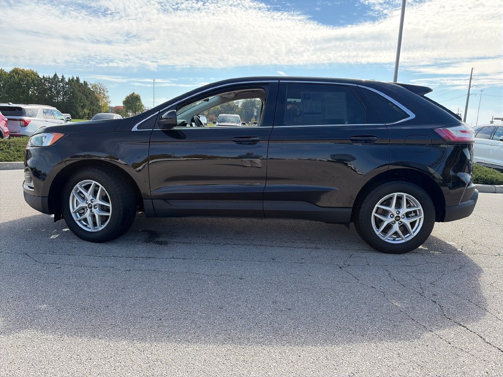 Used 2024 Ford Edge SEL w/ Convenience Package AWD/4WD image 4