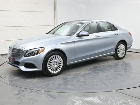 Used 2017 Mercedes-Benz C 300 4MATIC Sedan image 1