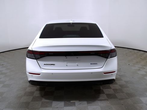 Used 2025 Honda Accord EX-L image 8