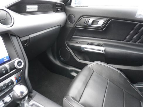 Used 2022 Ford Mustang Premium image 17