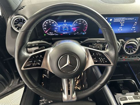 Used 2025 Mercedes-Benz GLA 250 image 14