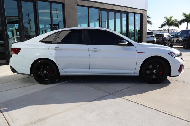 Used 2022 Volkswagen Jetta GLI Autobahn w/ GLI Black Package FWD image 2