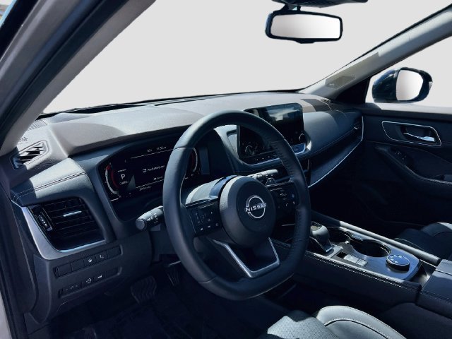 Used 2023 Nissan Rogue Platinum w/ Platinum Premium Package AWD/4WD image 6