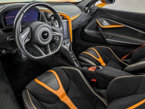 Used 2020 McLaren 720S Performance RWD image 17