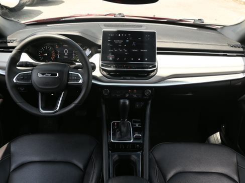 Used 2025 Jeep Compass Limited AWD/4WD image 29