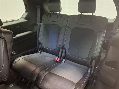 Used 2025 Jeep Grand Cherokee L Altitude image 27