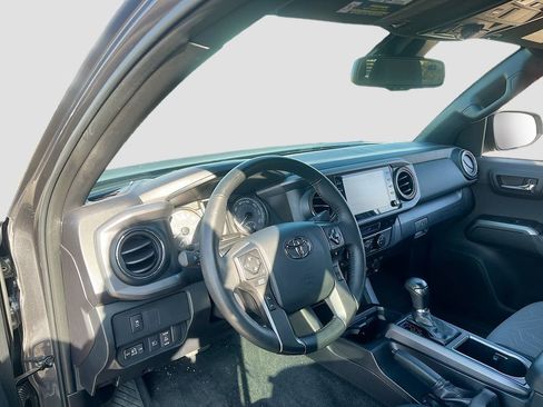 Used 2023 Toyota Tacoma TRD Off-Road w/ Technology Package image 9