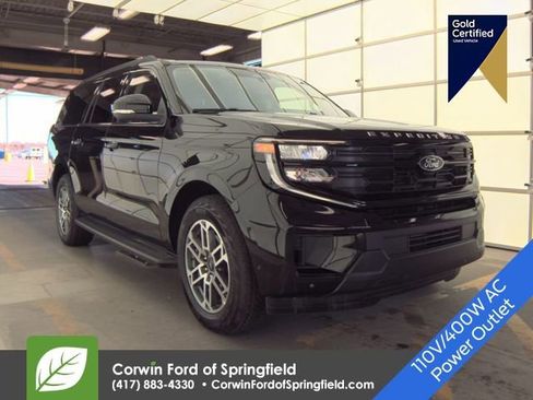 Used 2025 Ford Expedition Max Active image 2