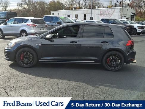 Used 2017 Volkswagen GTI SE image 6