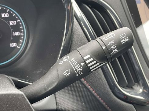 Used 2023 Chevrolet Equinox RS w/ RS Leather Package image 35