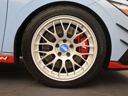 Used 2025 Hyundai Elantra N FWD image 8