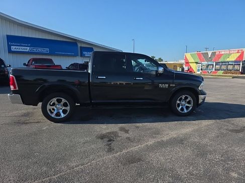 Used 2017 RAM 1500 Laramie w/ Convenience Group AWD/4WD image 6