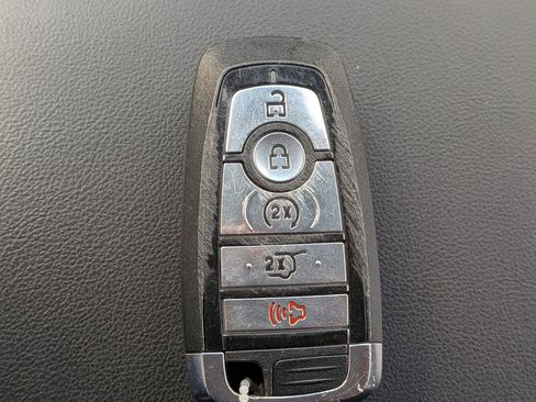 Certified 2024 Ford Explorer ST-Line w/ Class IV Trailer Tow Package image 33