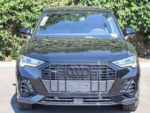 Used 2025 Audi Q3 2.0T Premium w/ Convenience Package AWD/4WD image 2