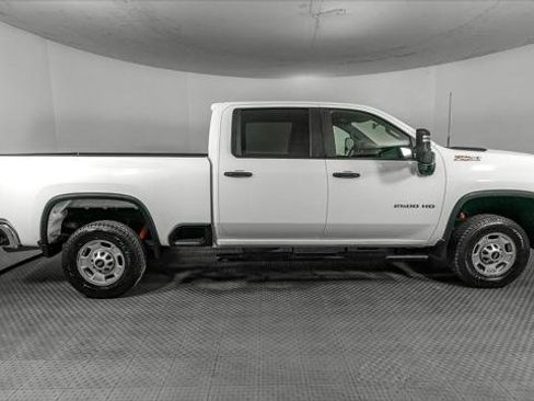 Used 2023 Chevrolet Silverado 2500 W/T w/ WT Convenience Package image 9
