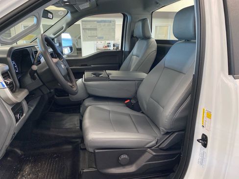 New 2026 Ford F250 XL w/ XL Chrome Package image 10