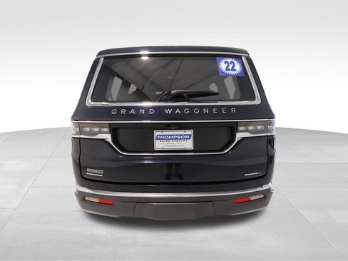 Used 2022 Jeep Grand Wagoneer Series III AWD/4WD image 3
